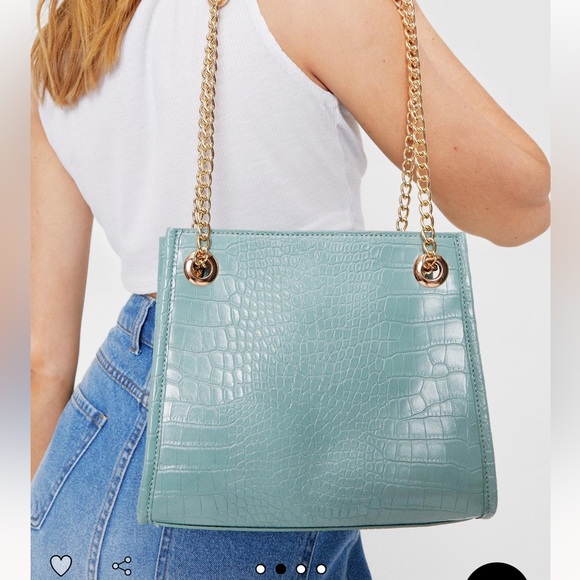 Handbags - Faux Leather Croc Chain Shoulder Bag